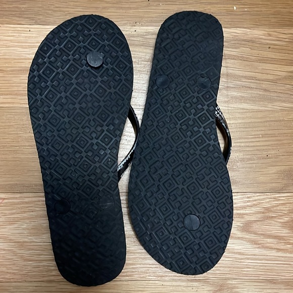 Tory Burch flip flops - Picture 2 of 3